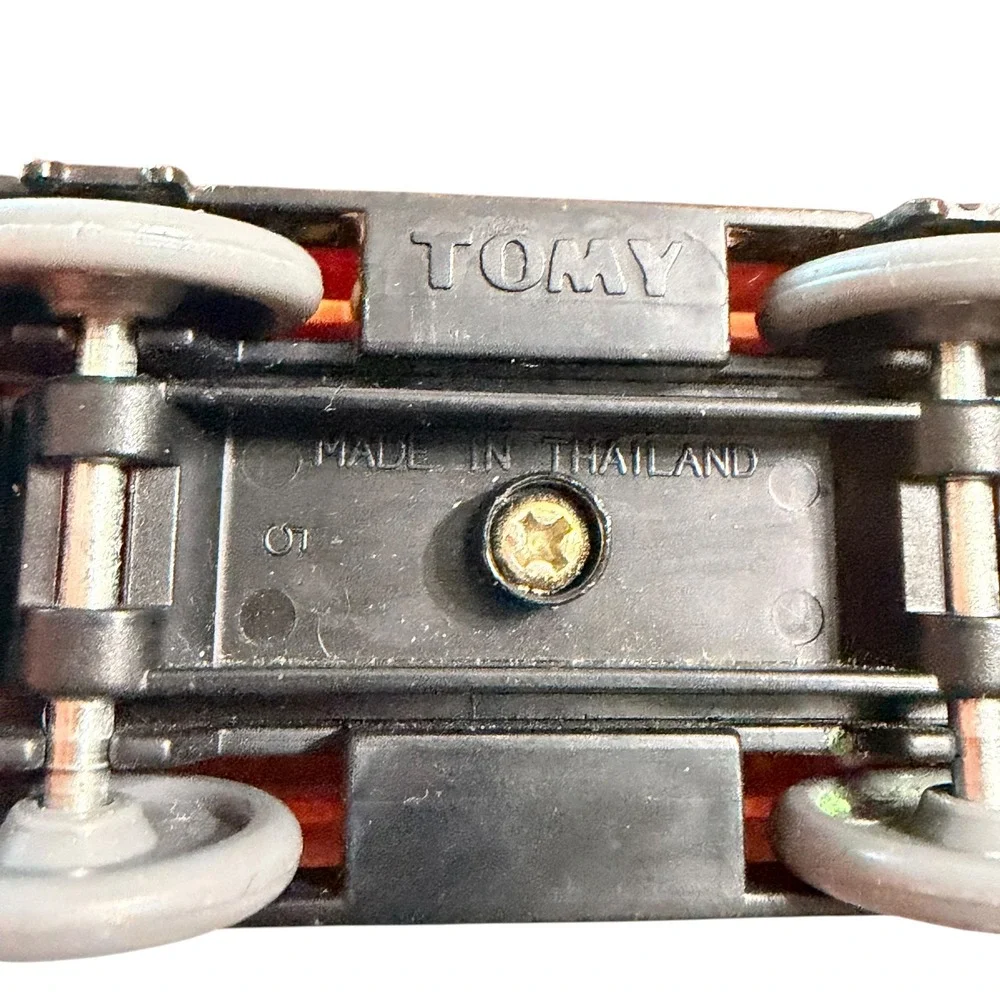 Tomy Thomas & Friends Annie Passenger Coach Car 2002 TrackMaster Plarail Orange